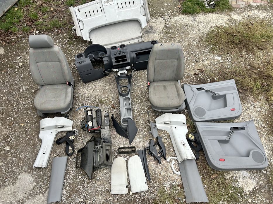 Кадик Caddy Салон елементи салону Автозапчастини-автодеталі