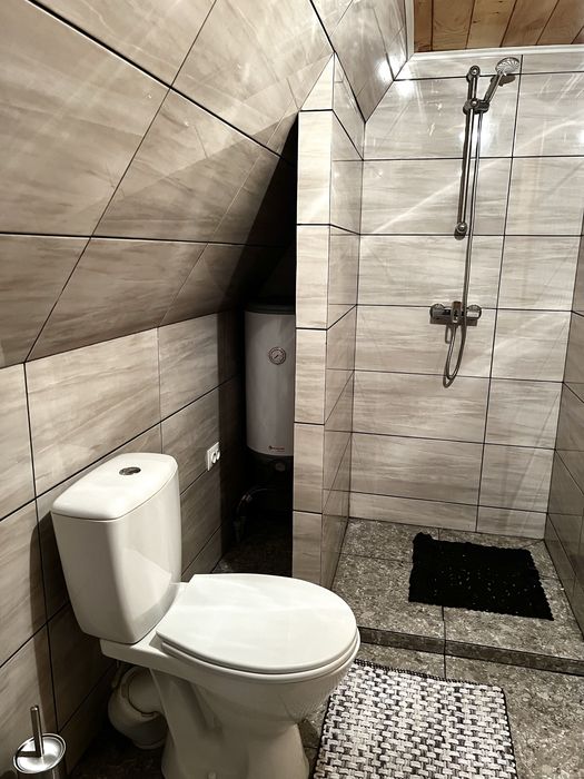 Відпочинок у Карпатах , ЧАН з гідромасажем, БАНЯ , БАСЕЙН на дворі