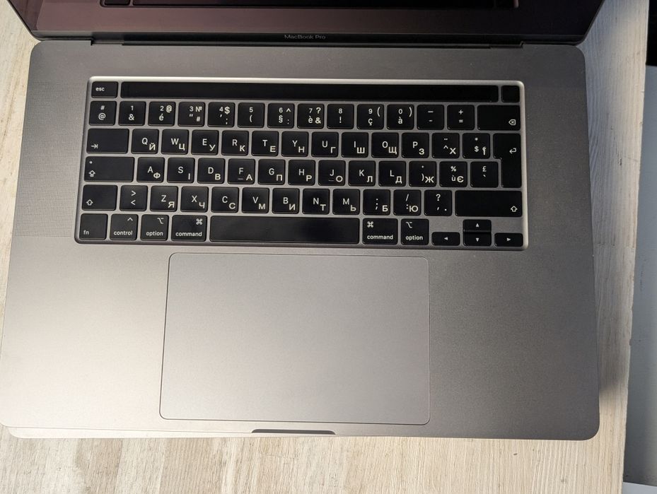 MacBook Pro A2141 (16", 2019)  i7-9750H, 32 GB, 500 GB, RadeonPro5300M