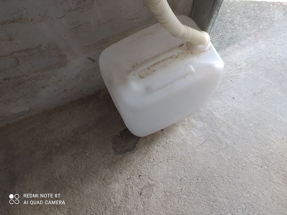 Barica, Jarican, Deposito plastico com furo para torneira 30 litros