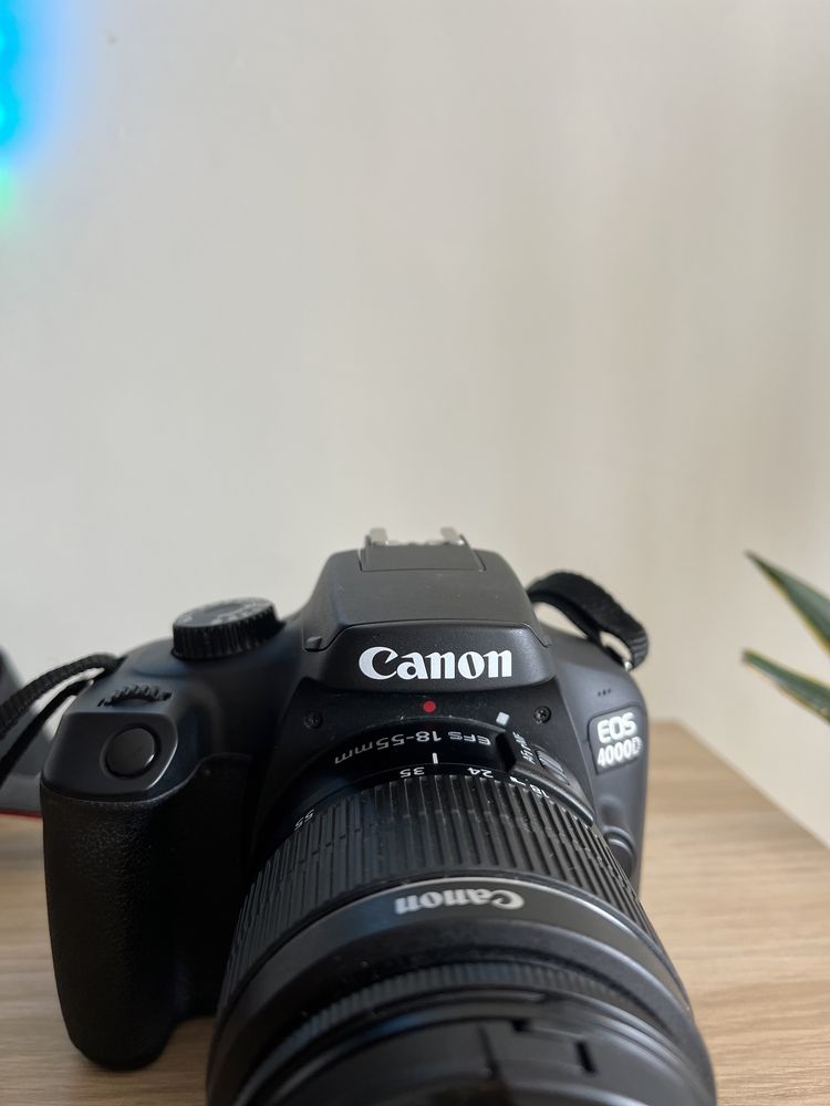 Canon 4000D + Lente EFS 18-55 mm + acessorios originais canon