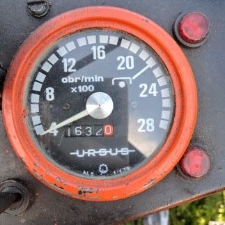 Ciągnik Ursus C330M