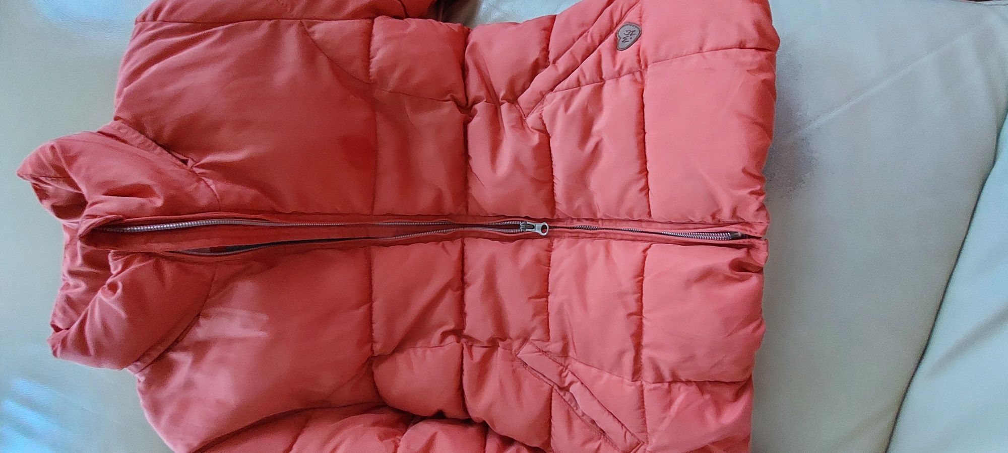 Продам куртку Манго 9-10 л.