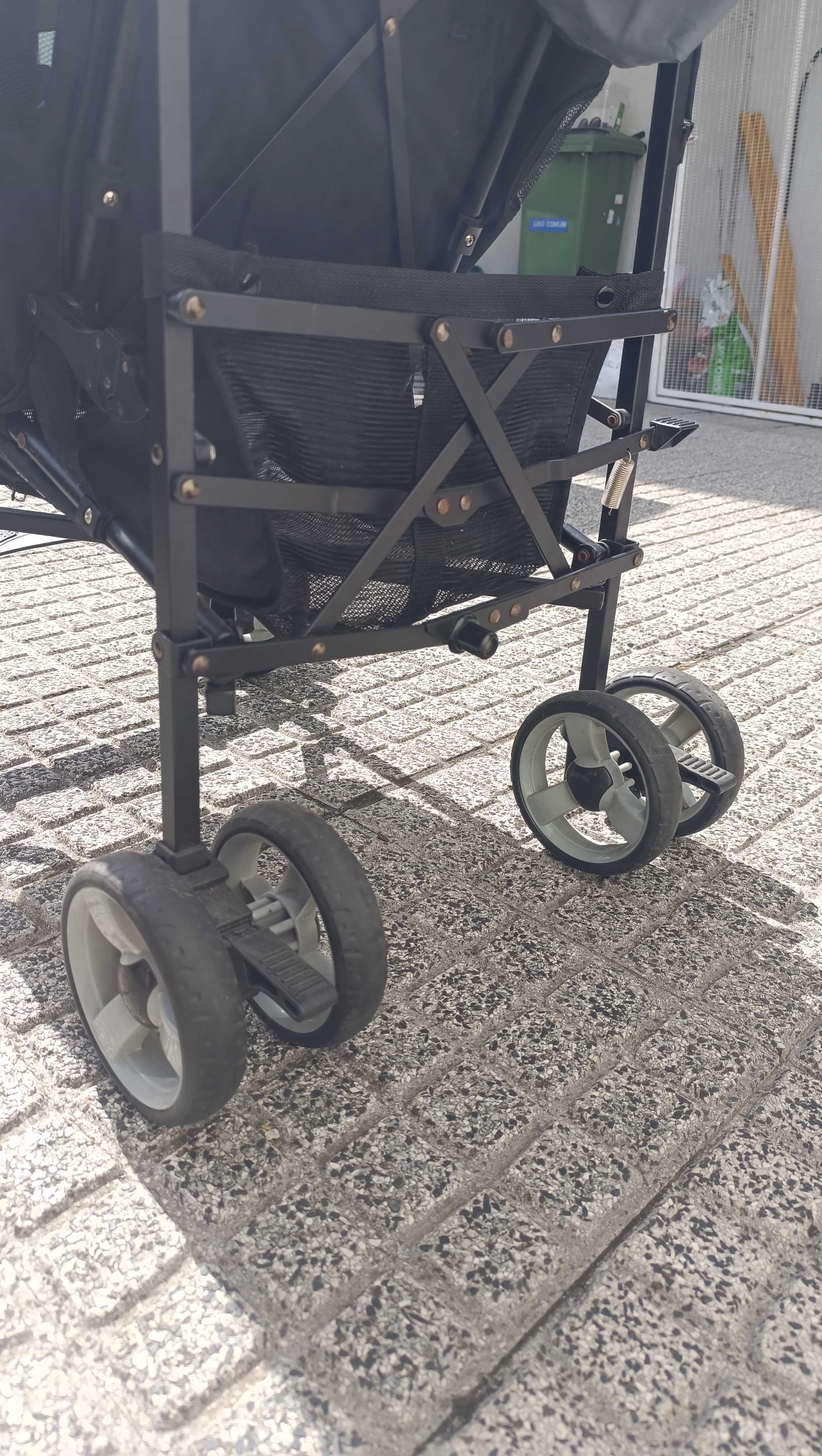 Carrinho bebé bengala