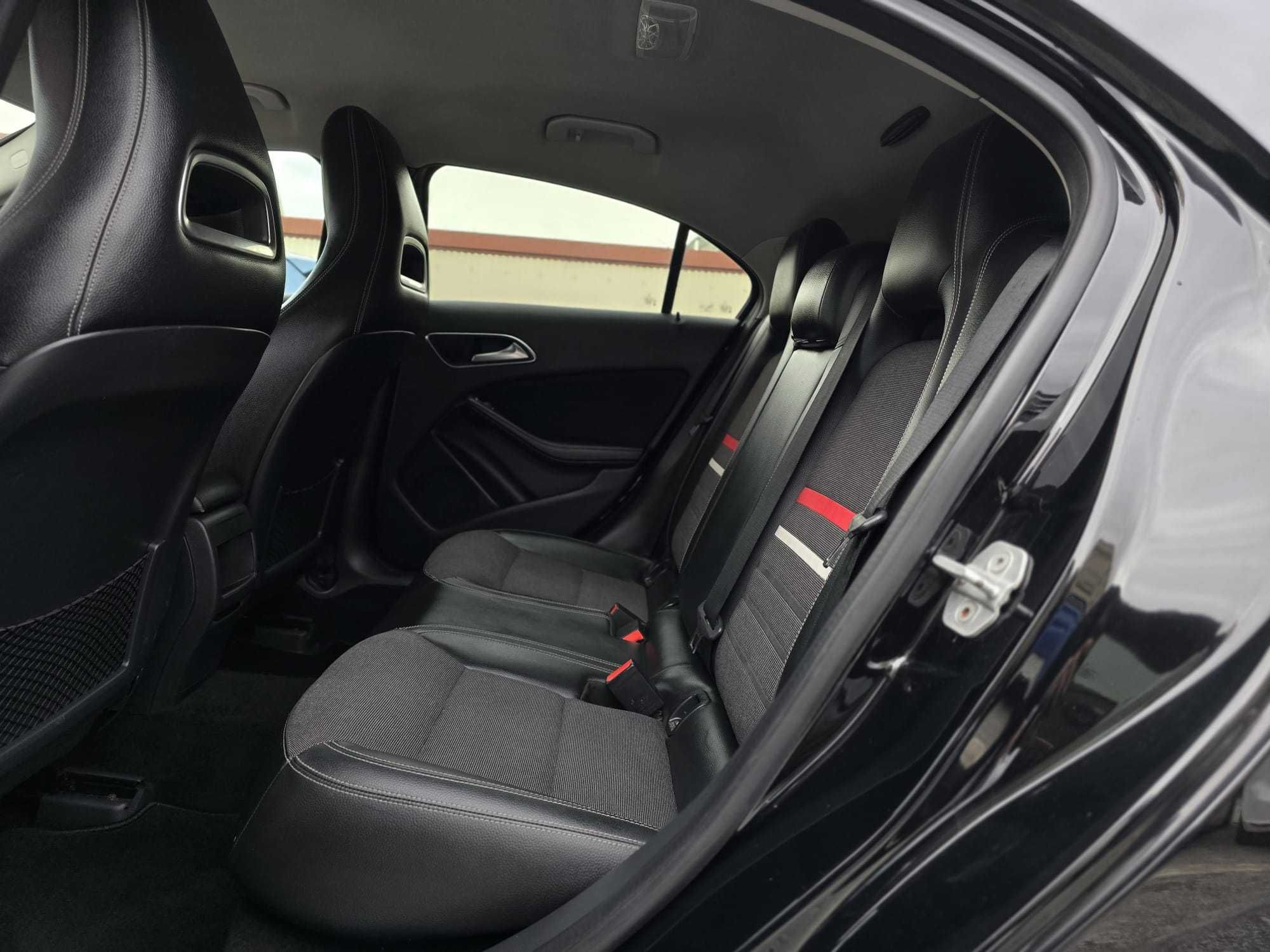 MERCEDES-BENZ A180D 110CV AMG 7G-TRONIC "LOOK A45"
