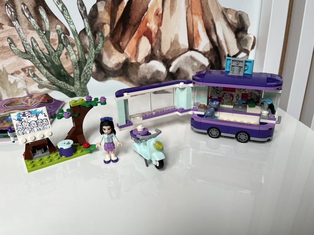 Lego friends stoisko z rysunkami Emmy 41332