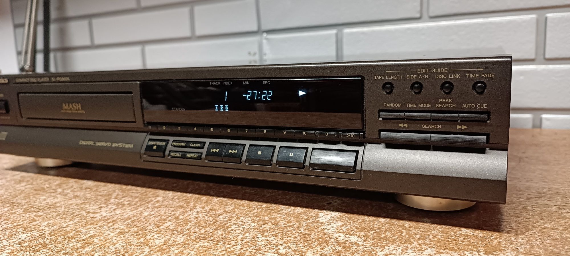 Odtwarzacz cd TECHNICS SL-PG360A . Japan