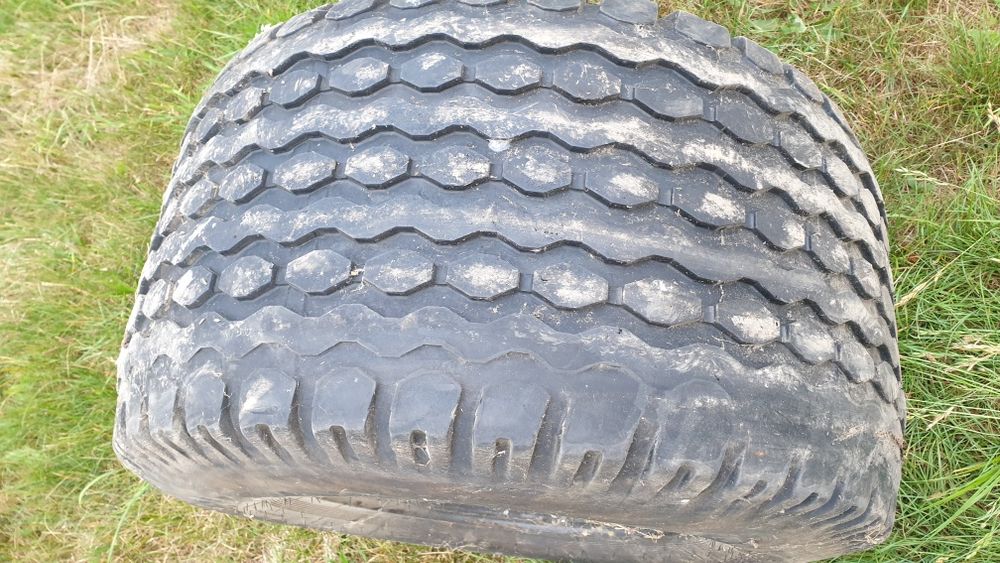 Zestaw opon rolniczych MITAS 500/50 R17  PRZYCZEPA -PRESA-ROZRZUTNIK
