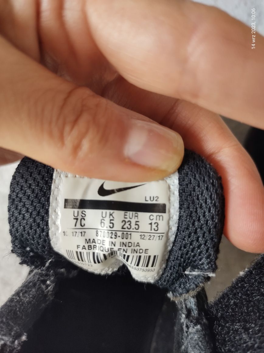 Buty sportowe/ adidasy dla chłopca Nike rozmiar 23,5 cm/24