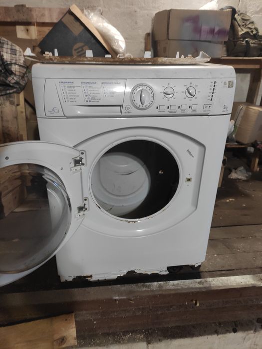 Hotpoint ariston arsl 109 пральна машина на деталі 
5 kg прална