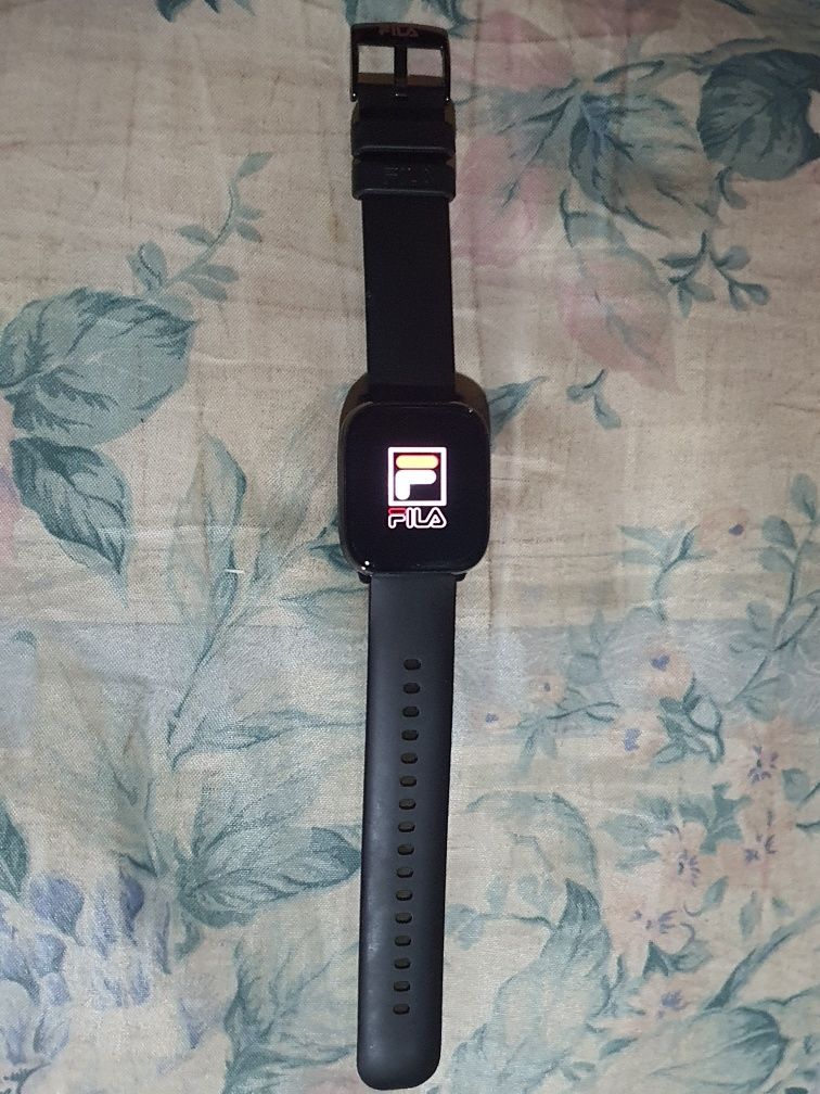 Vendo smart watch Fila F45
