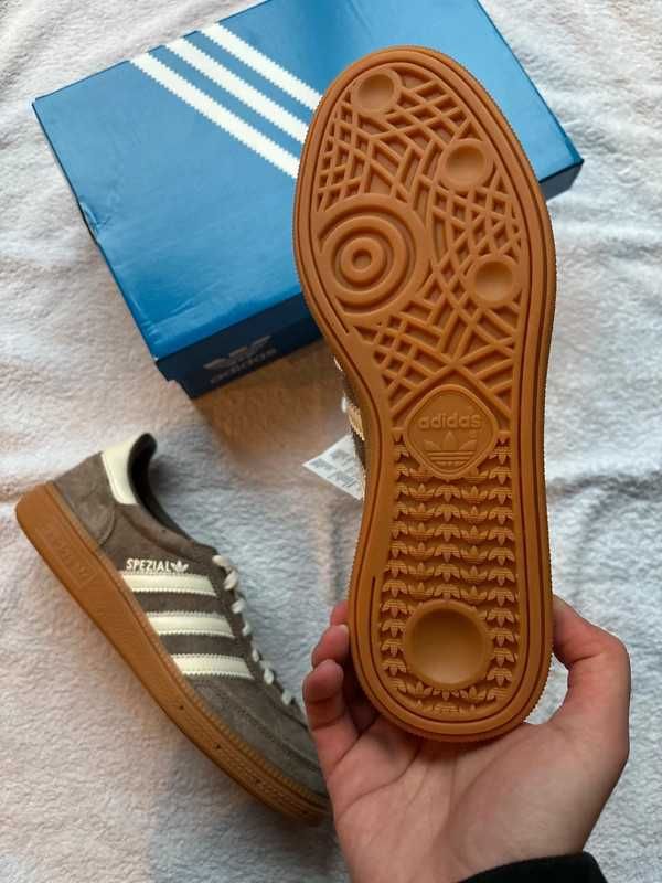 ButyDamskie Adidas Handball_Spezial_brązowy Rozmiar.38