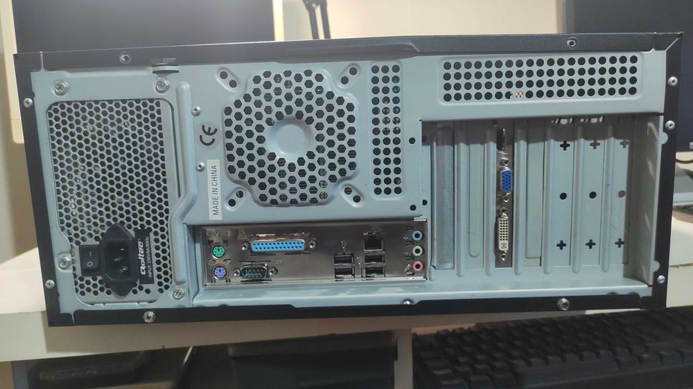 Komputer biurowy FX-8350 • 16 GB RAM • SSD + HDD • Windows 10 • Lublin