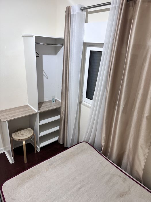 Arrendo quarto , quarto encontra -se desponivel para entrada imediata