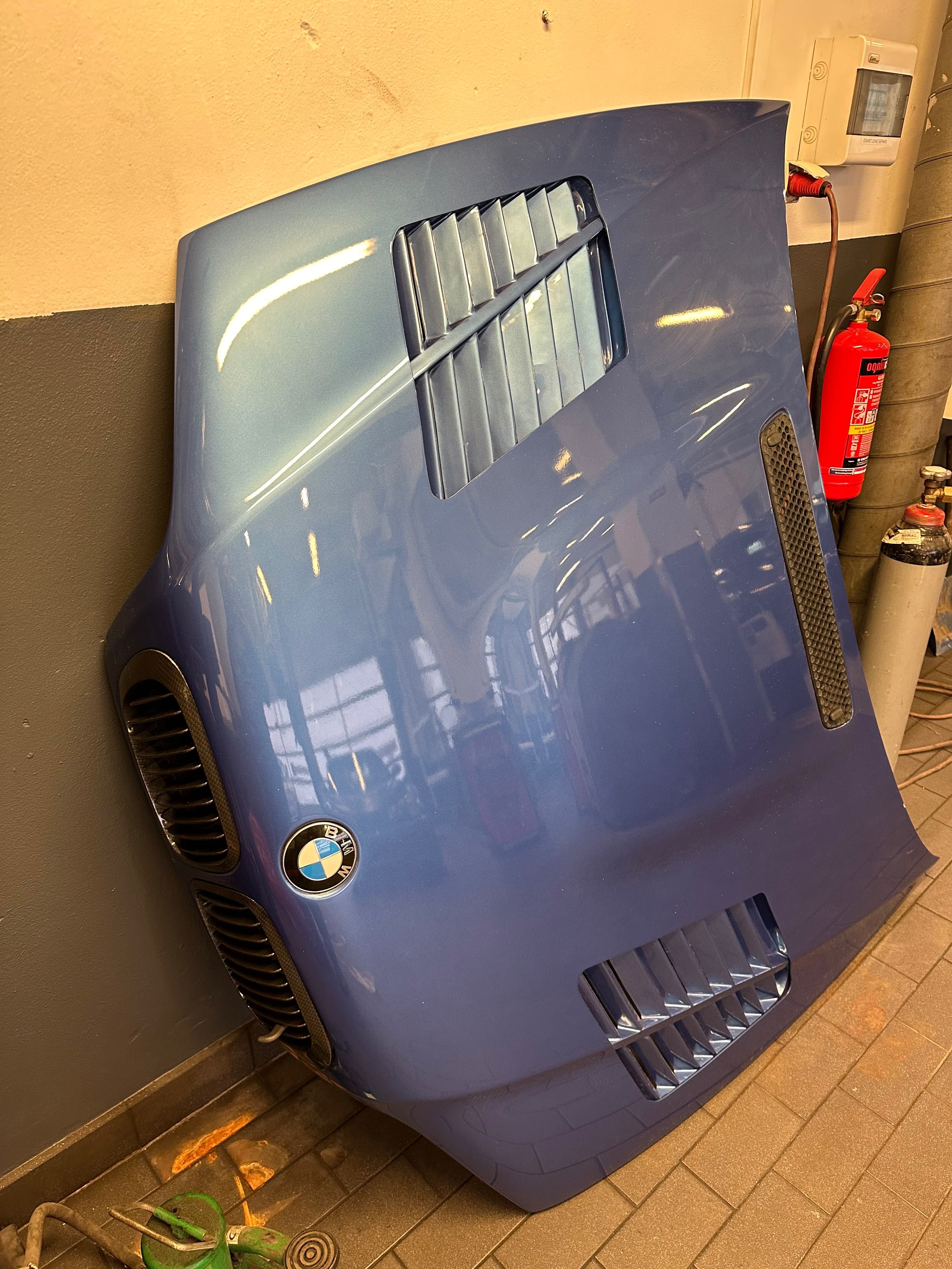 BMW M3 E46 maska karbonowa GTR