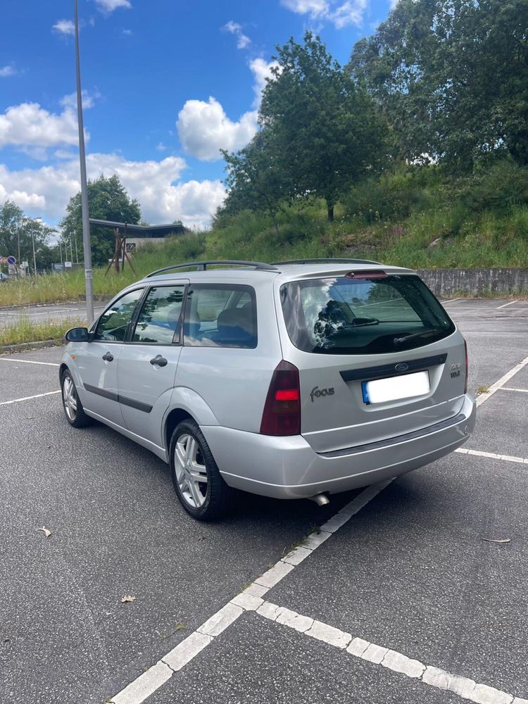 Vendo ou troco Ford Focus 1.8tdci