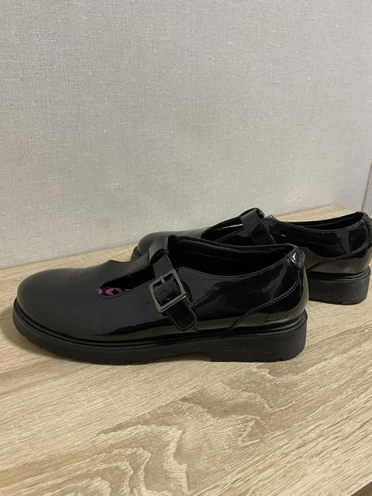 Туфлі шкіряні жіночі