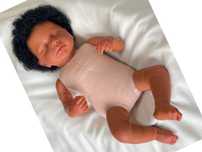Boneca bebé reborn realista e bonita 45cms 1Kg