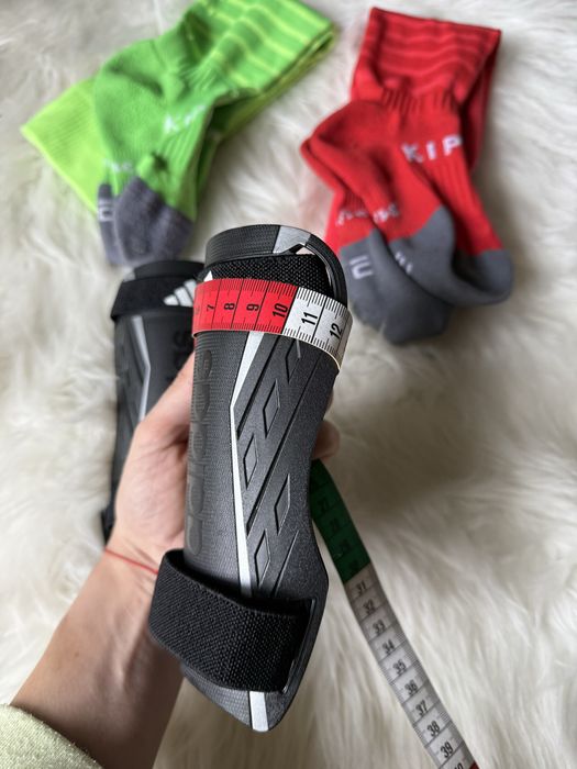 Ochraniacze Adidas skarpety piłkarskie rozm. 31-34