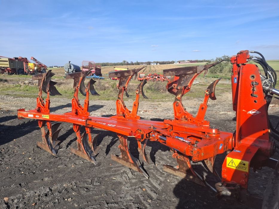 Pług 4 skibowy Kunh Vari Master 122 stan perfekcyjny