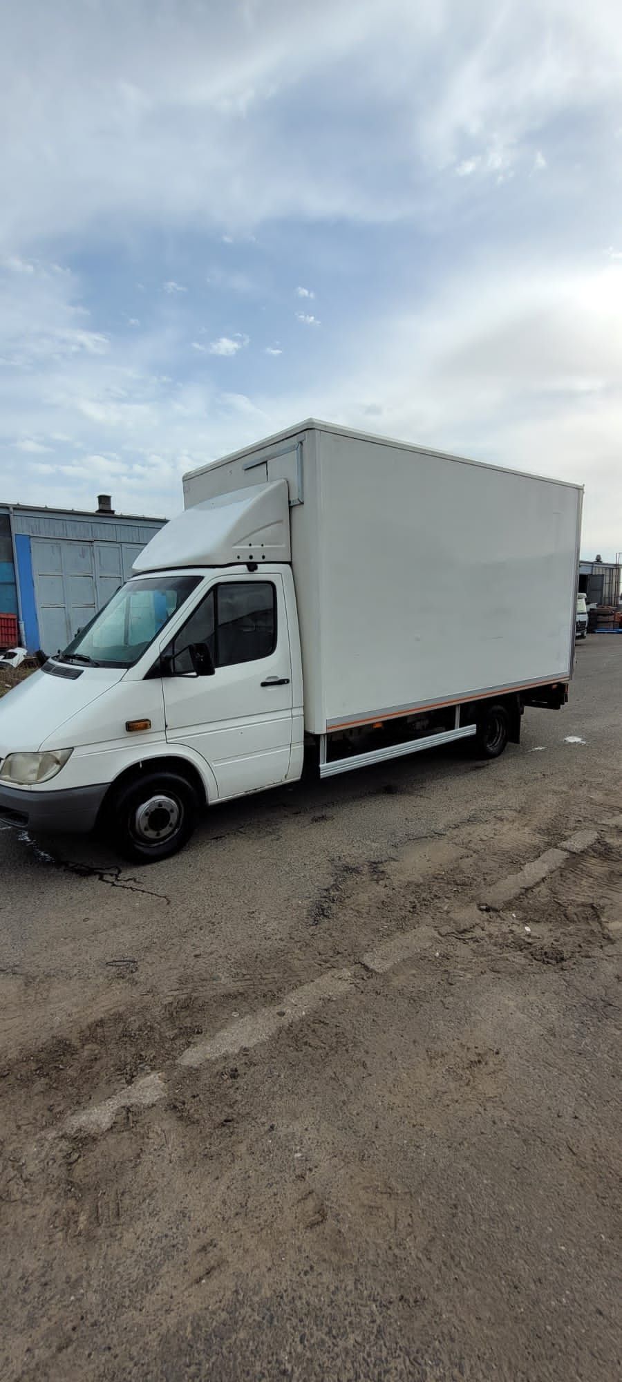 Mercedes Sprinter 2.2cdi Kontener, winda, blizniak