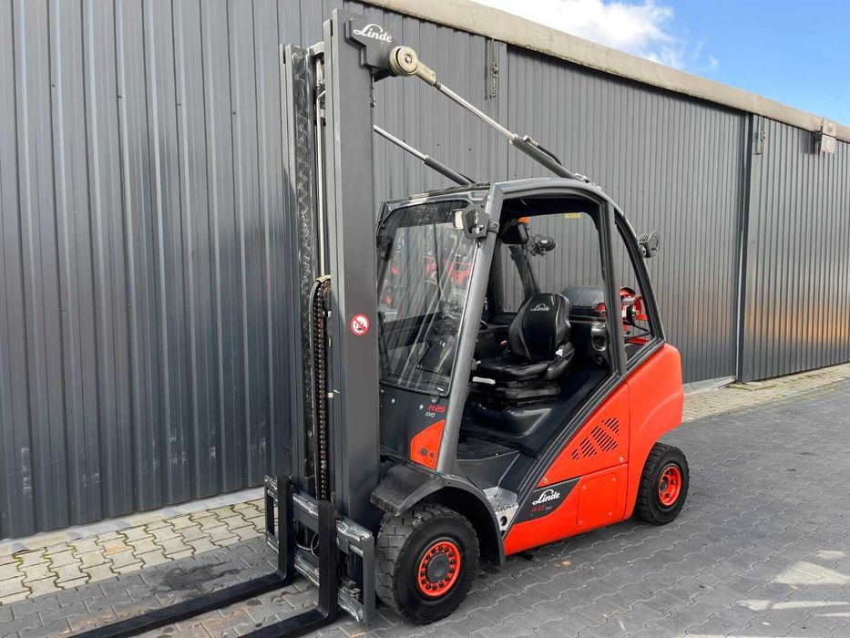 Wózek widłowy Linde H25T-01 Triplex 6,4M Przesuw 2014 rok