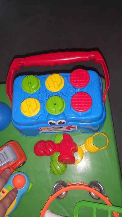 Brinquedos de bebé.