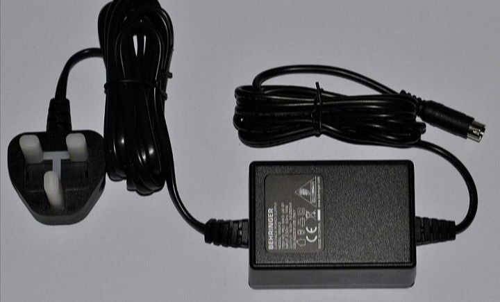 Behringer MX602A Xenyx 1002 Q1002USB
zasilacz