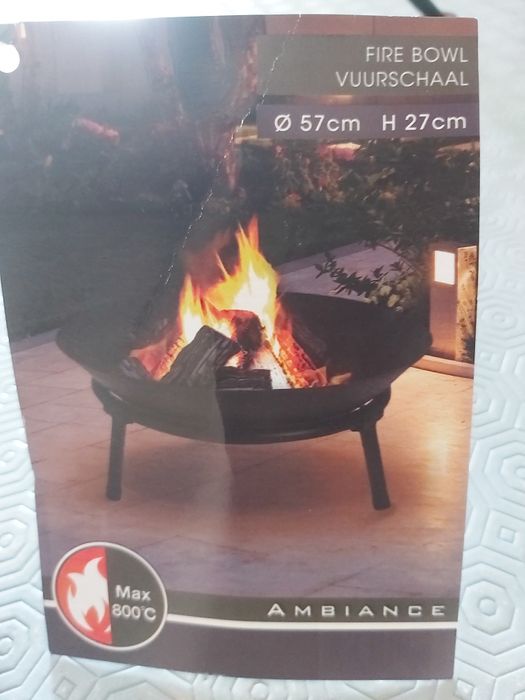 Tripé metálico para braseiro ou porta vasos