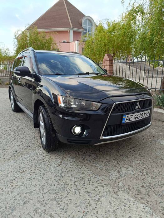 Мitsubishi outlander xl 2011г