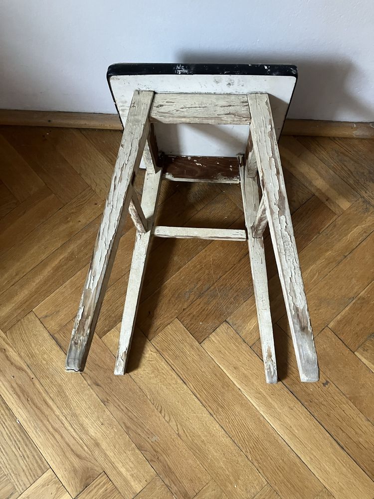 Taboret drewniany kuchenny do renowacji