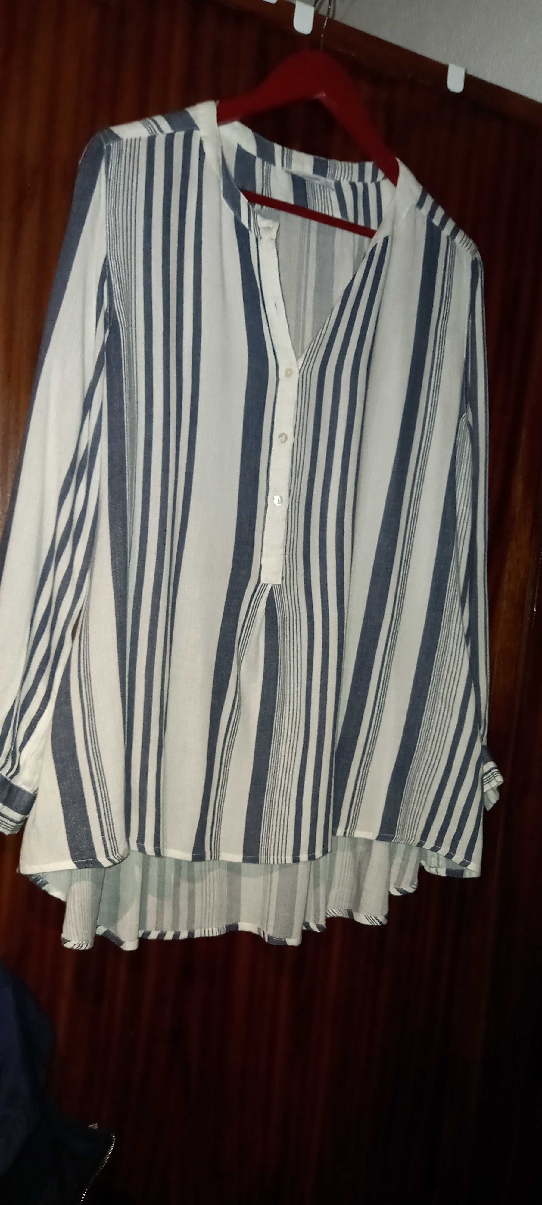 Blusa/Camiseiro branco, com riscado azul marinho - M - Mango