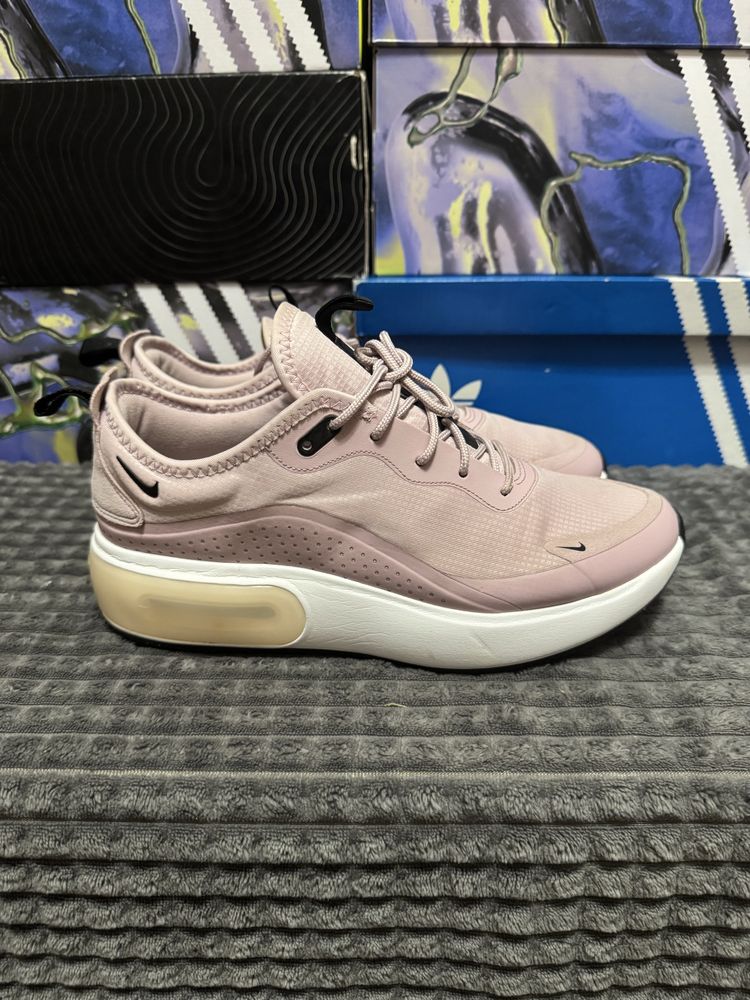 Жіночі кросівки для бігу Nike Air Max Dia 40(25,5см) оригінал