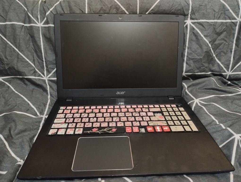 Ноутбук acer на запчастини