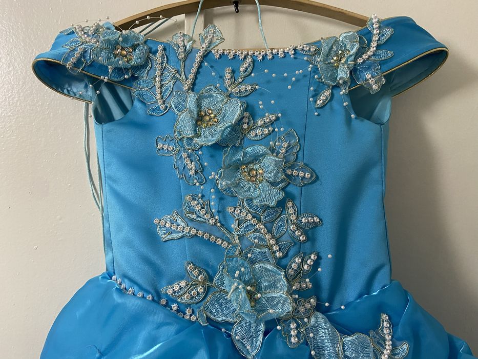 Випускна сукня для дівчинки