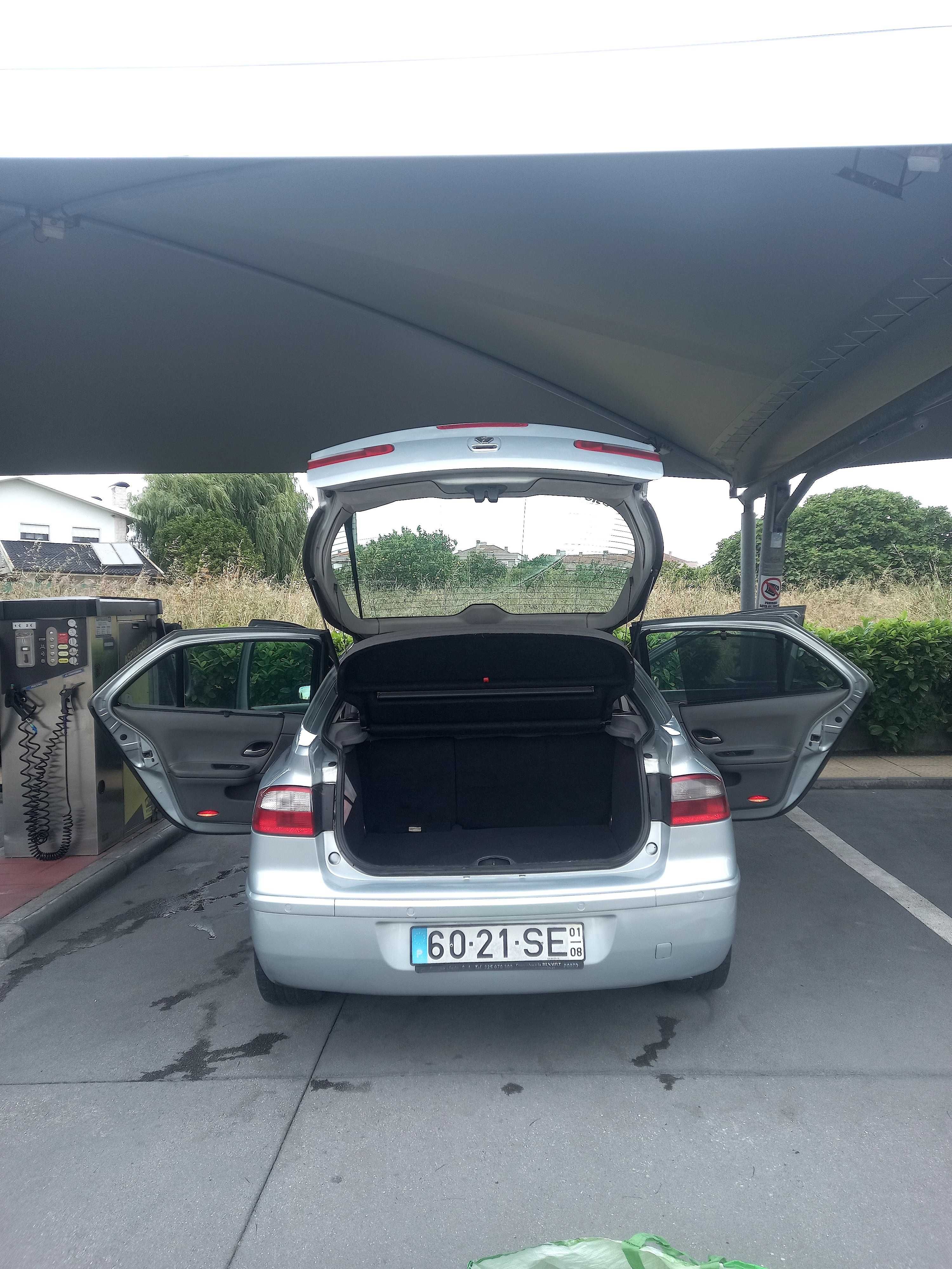 Renault Laguna 2001 em Aveiro