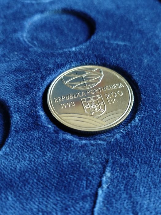 Moeda comemorativa de 200 Escudos- Espingarda