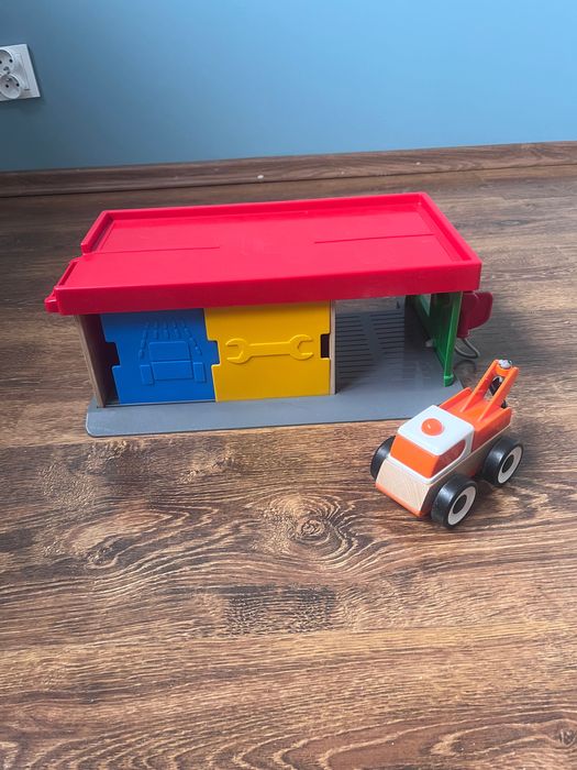 Warsztat drewniany dla dzieci z akcesoriami + silnik + garaż z autkiem