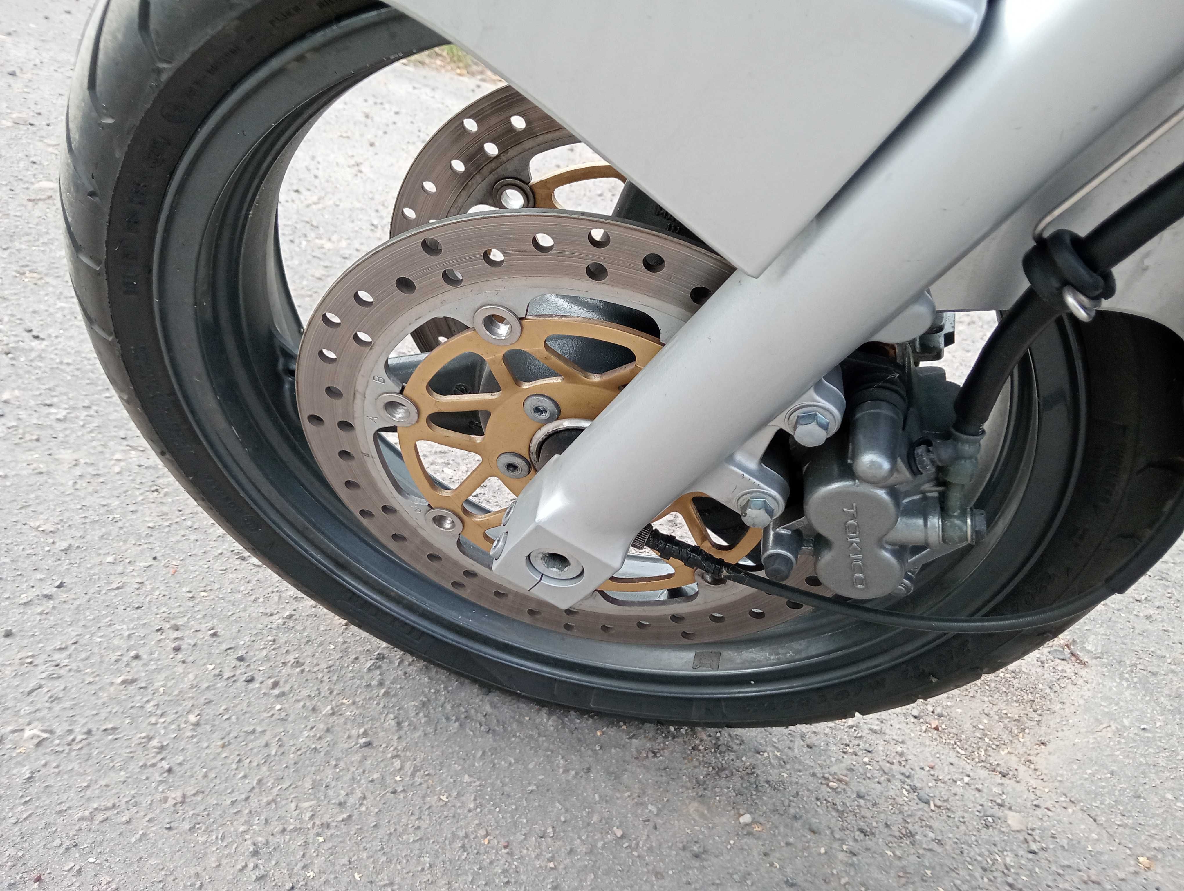 Продам kawasaki zr-7s