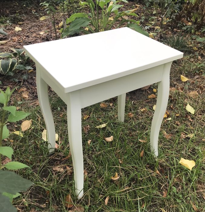 Taboret stołek krzesełko TINIUS IKEA biały
