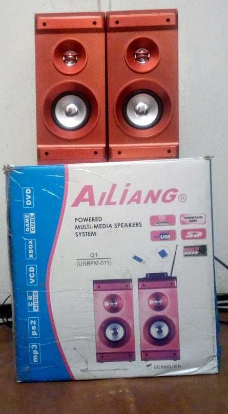 Колонки Ailiang USBFM-011  в отличном  состоянии
