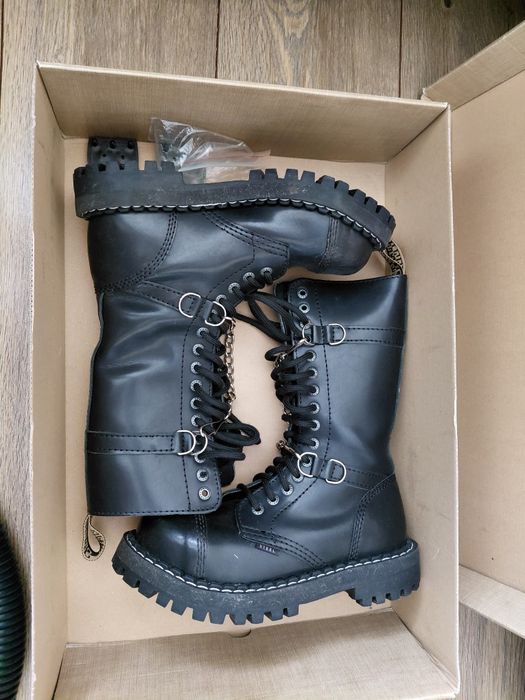 GLANY STEEL czarne 15-dziur roz. 37