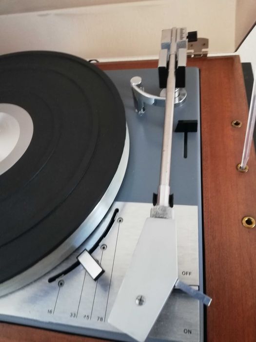 Vendo Gira discos LENCO B55