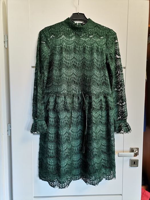 Koronkowa sukienka Reserved, r. 38