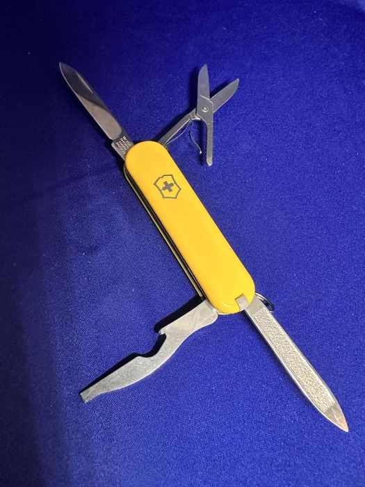 Швейцарський ніж Victorinox Rogue 58mm