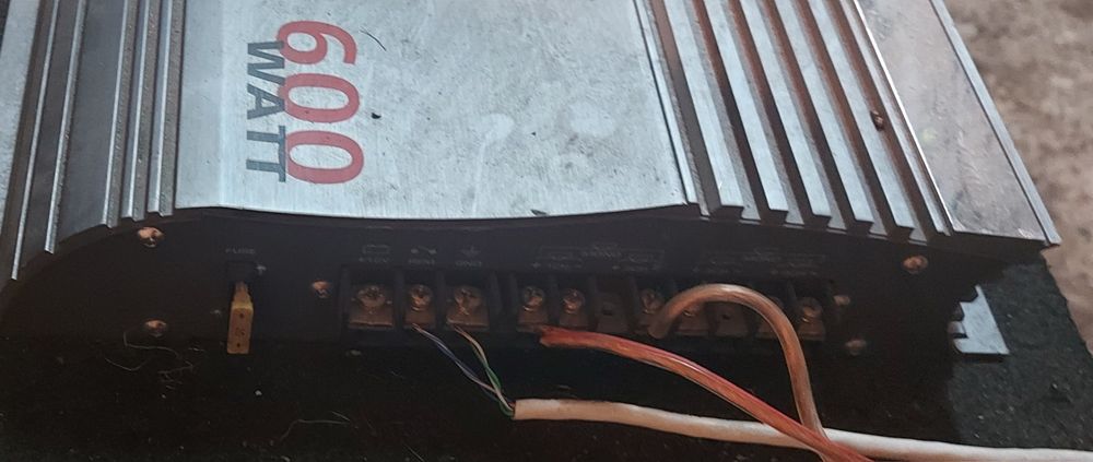 Сабвуфер JBL + підсилювач 600Вт