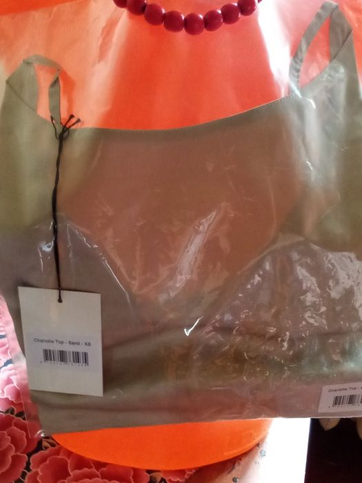 Вязаные шорты в ассортименте,  топики на завязках