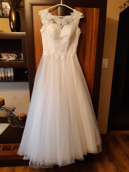 Piękna suknia ślubna