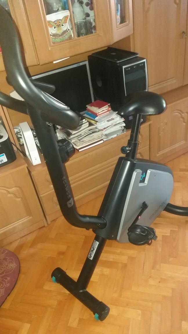 Sprzedam rower w stacjonarny Domyos Essential w super stanie