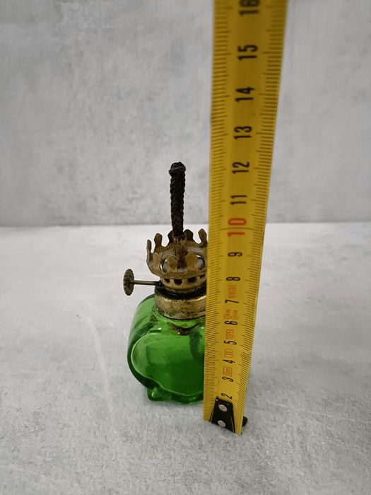 Lampka naftowa serce zielona